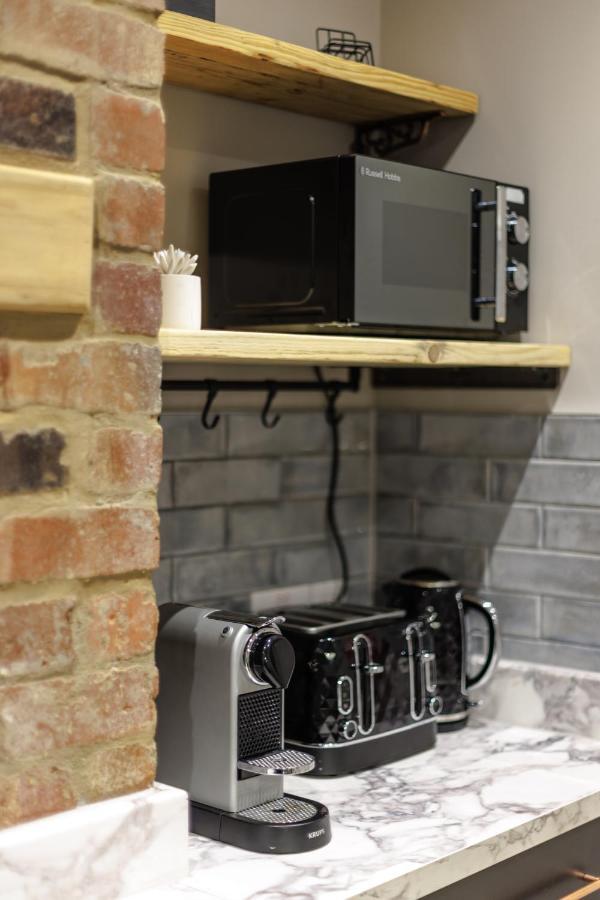 The Getaway! 3 Bed House - Plymouth - Sleeps 7 - Free Parking - Habita Property Екстер'єр фото